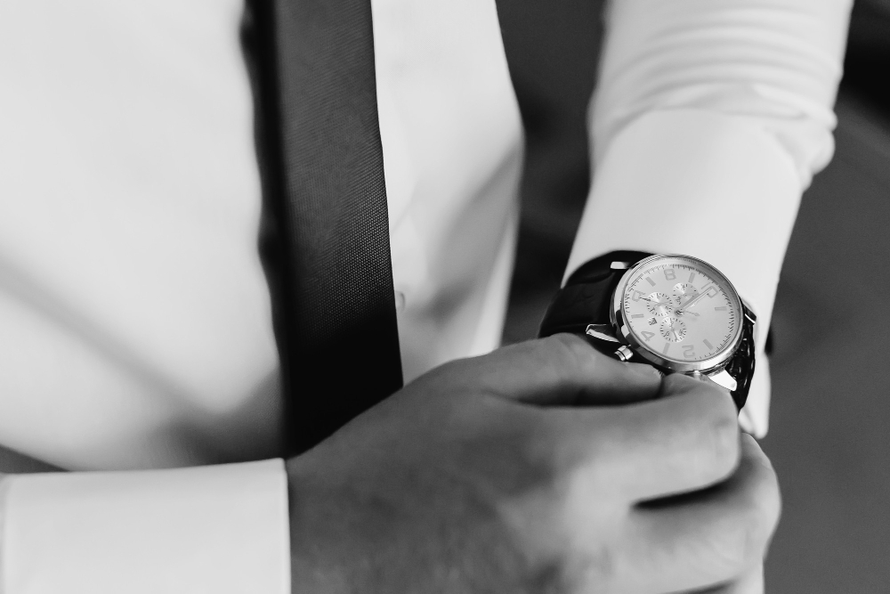 Tritium vs. Luminova – the subtle art of ageing in neo-vintage watches